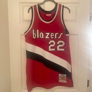 Mitchell and ness throwback